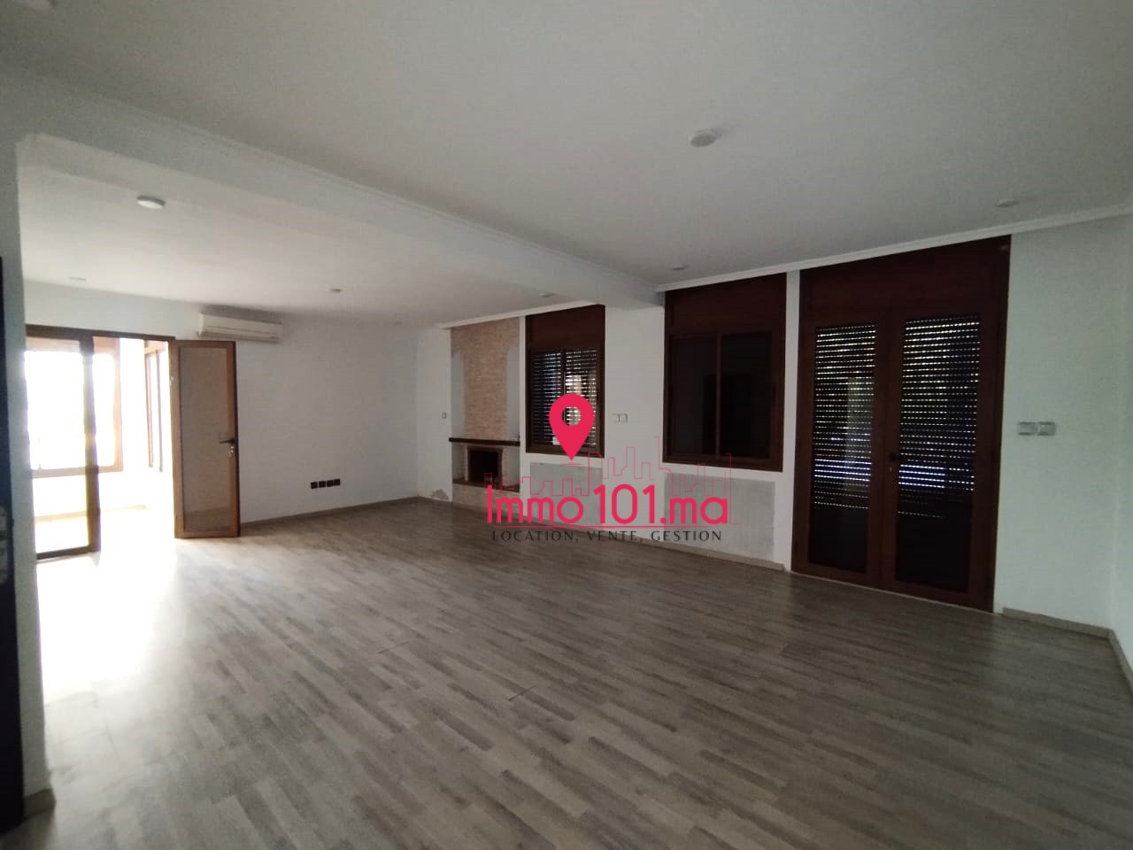 Location villa usage bureau au haut Agdal AYLB2196
